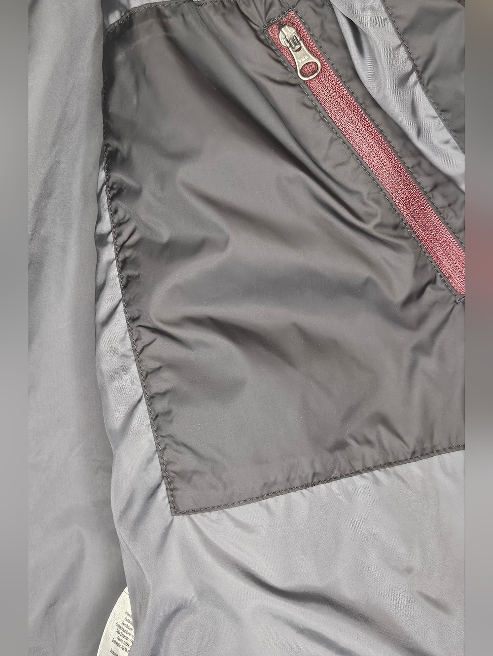 Carhartt RAIN DEFENDER® RELAXED FIT LIGHTWEIGHT INSULATED VEST SIZE M - Picture 11 of 12